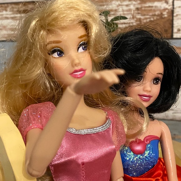 Real Housewives Of Disney - Picture 3 of 8